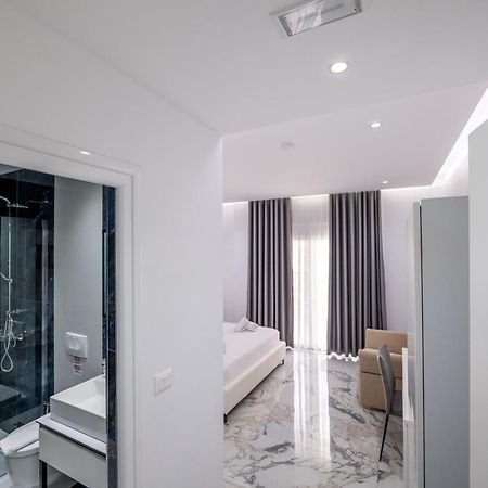 Apartments Margarita 卡萨米尔 外观 照片