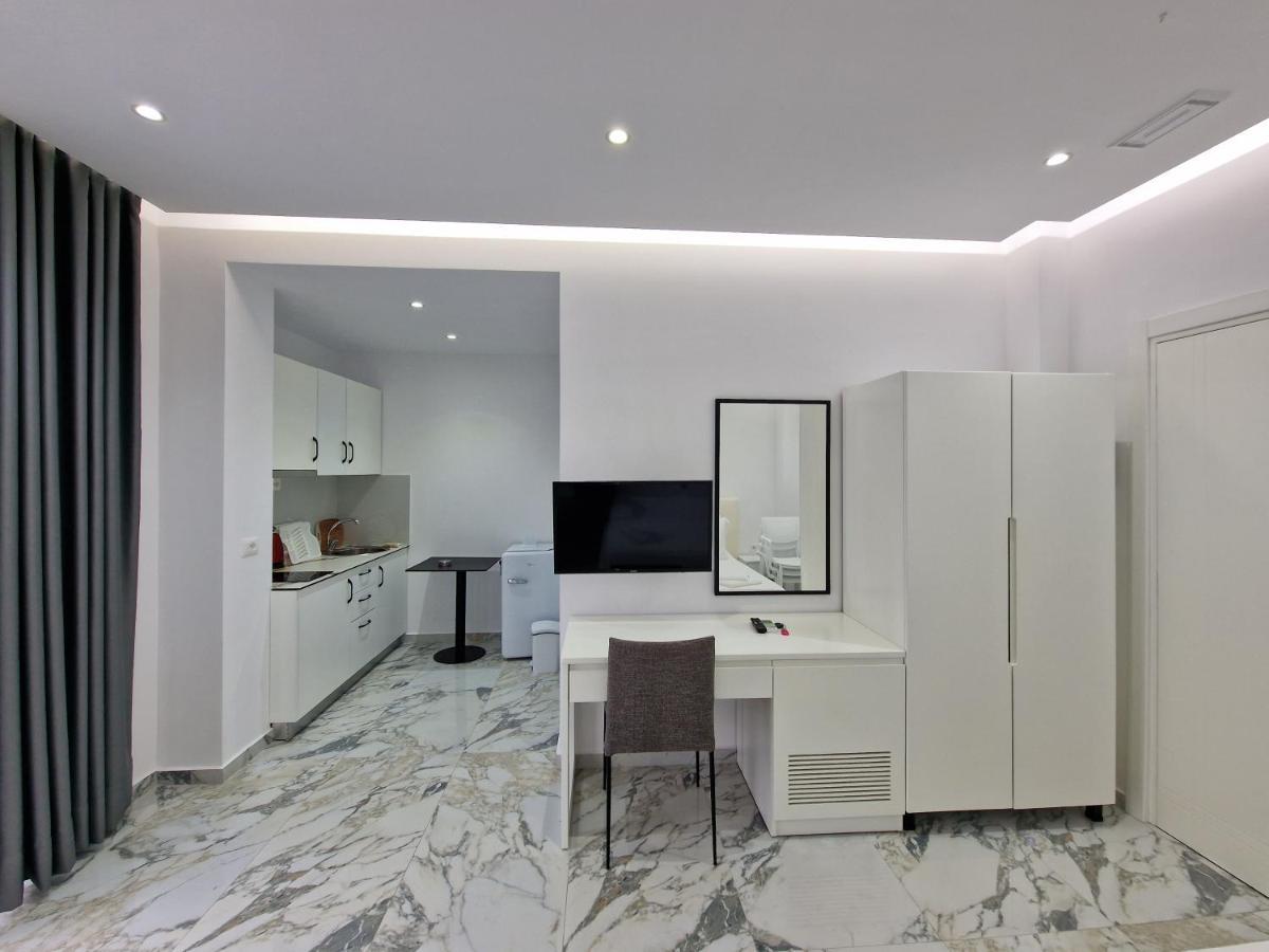 Apartments Margarita 卡萨米尔 外观 照片
