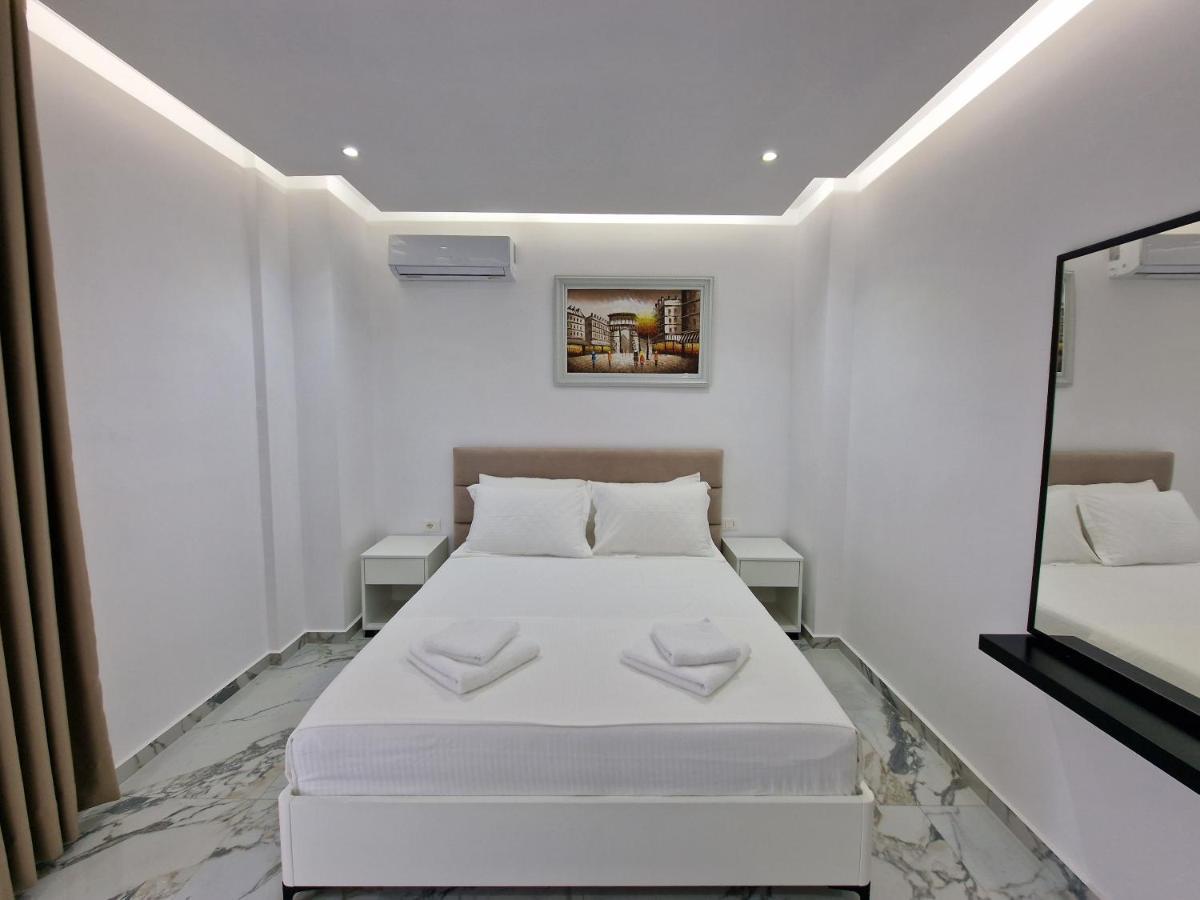 Apartments Margarita 卡萨米尔 外观 照片