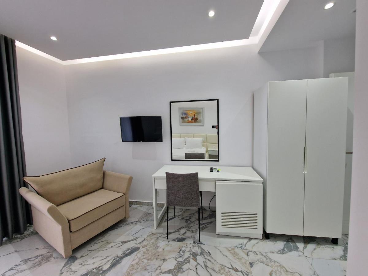 Apartments Margarita 卡萨米尔 外观 照片