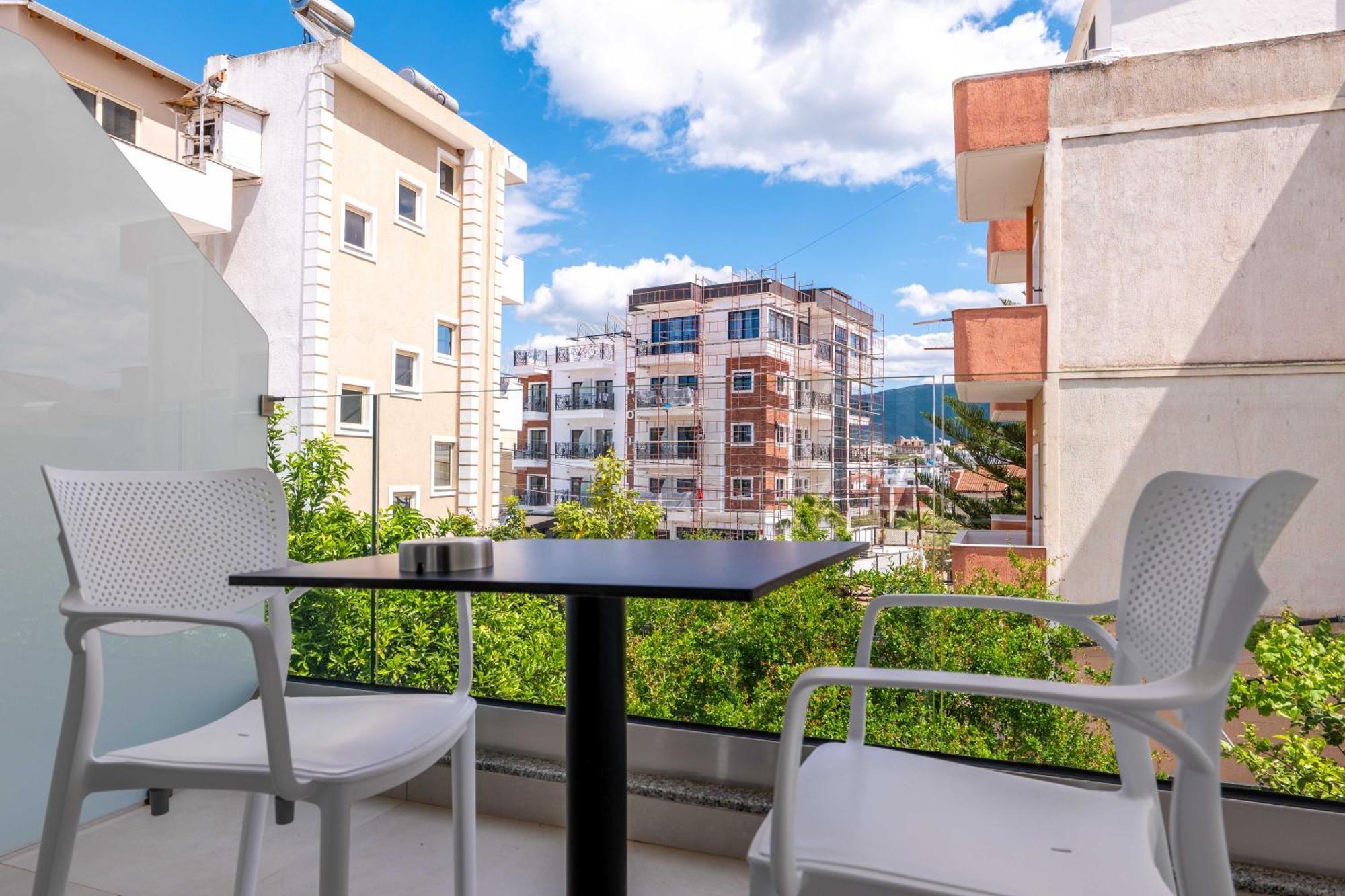 Apartments Margarita 卡萨米尔 外观 照片