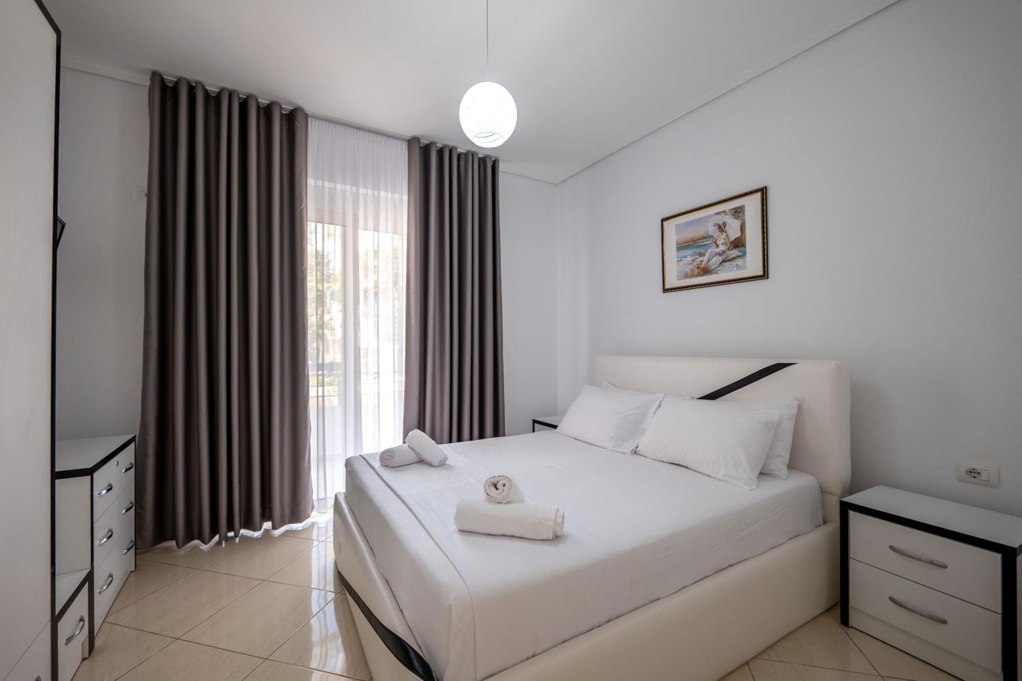 Apartments Margarita 卡萨米尔 外观 照片