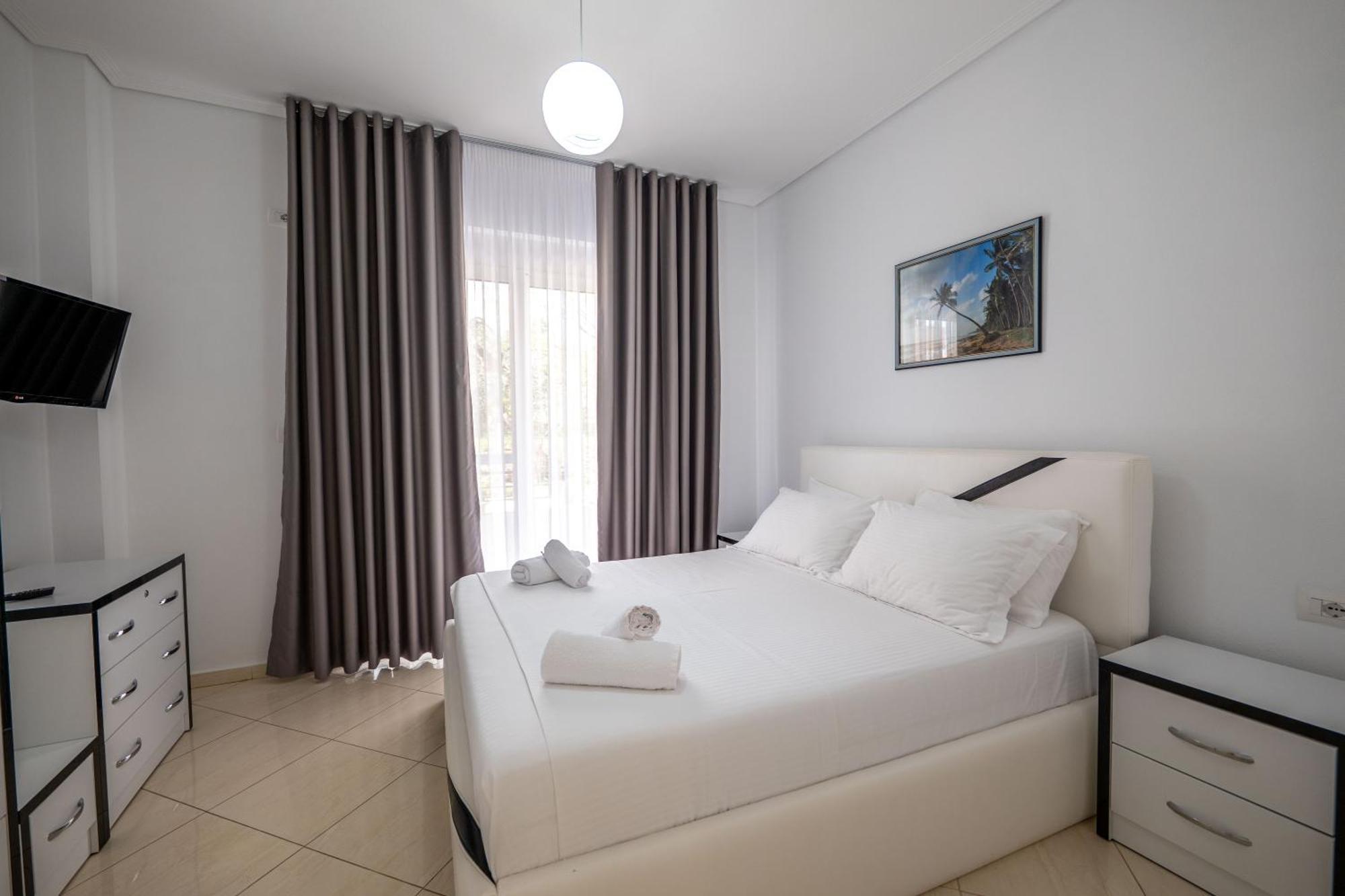 Apartments Margarita 卡萨米尔 外观 照片
