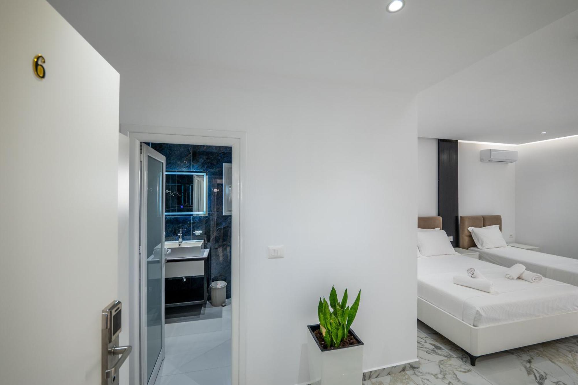 Apartments Margarita 卡萨米尔 外观 照片