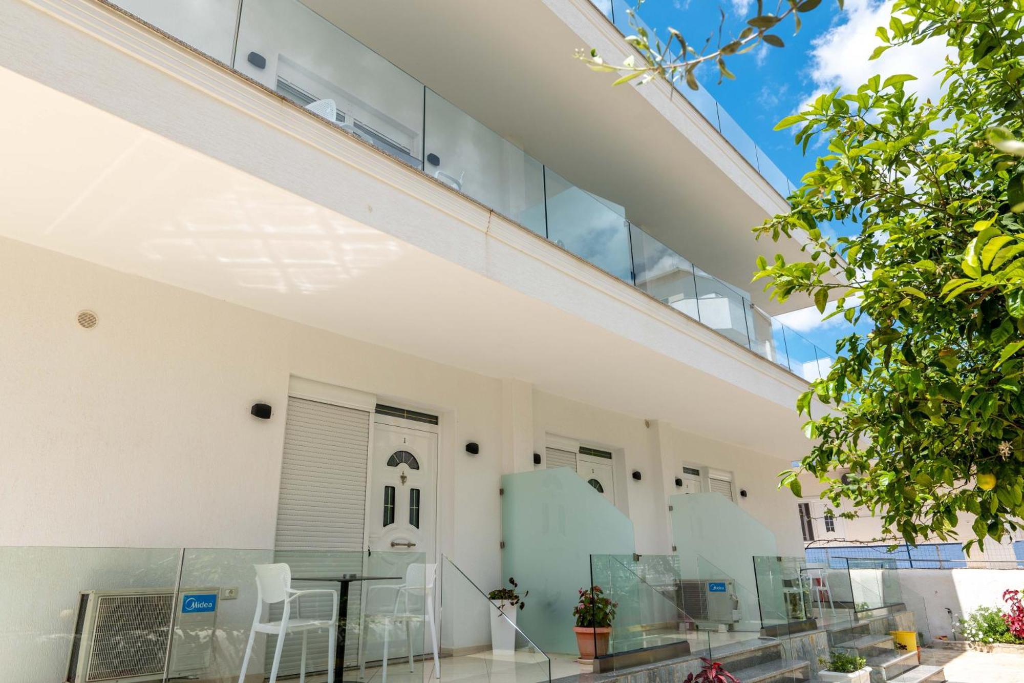 Apartments Margarita 卡萨米尔 外观 照片