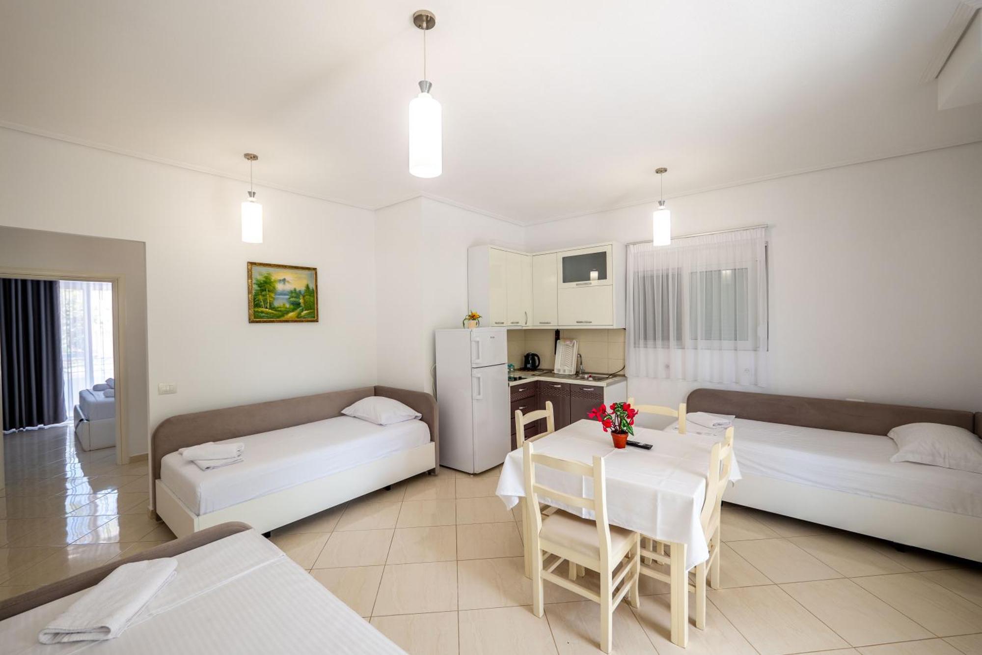 Apartments Margarita 卡萨米尔 外观 照片