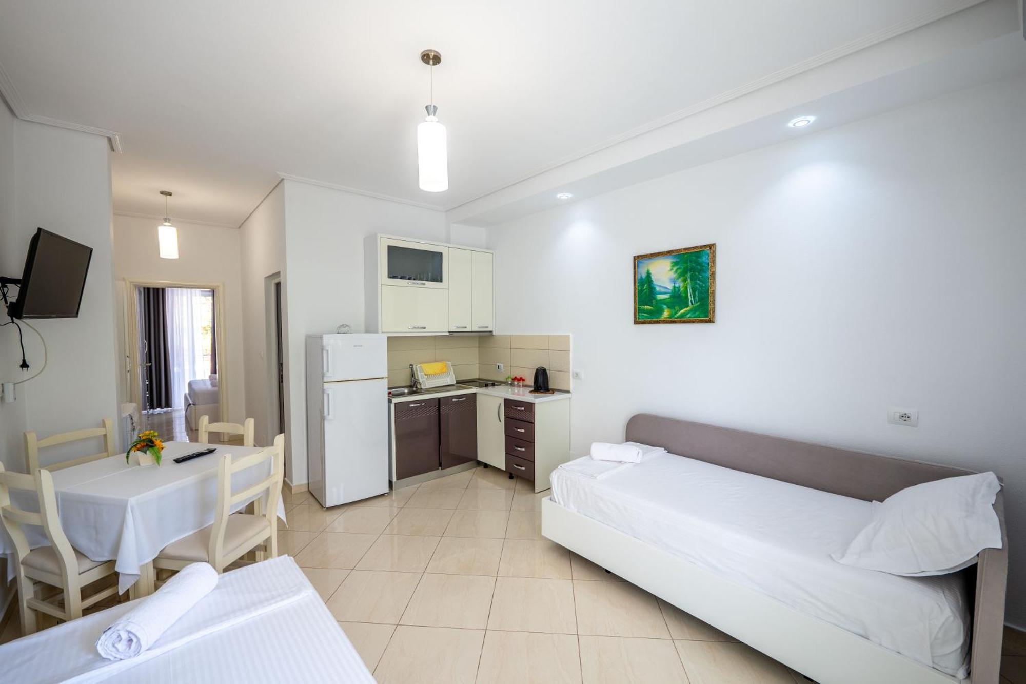 Apartments Margarita 卡萨米尔 外观 照片