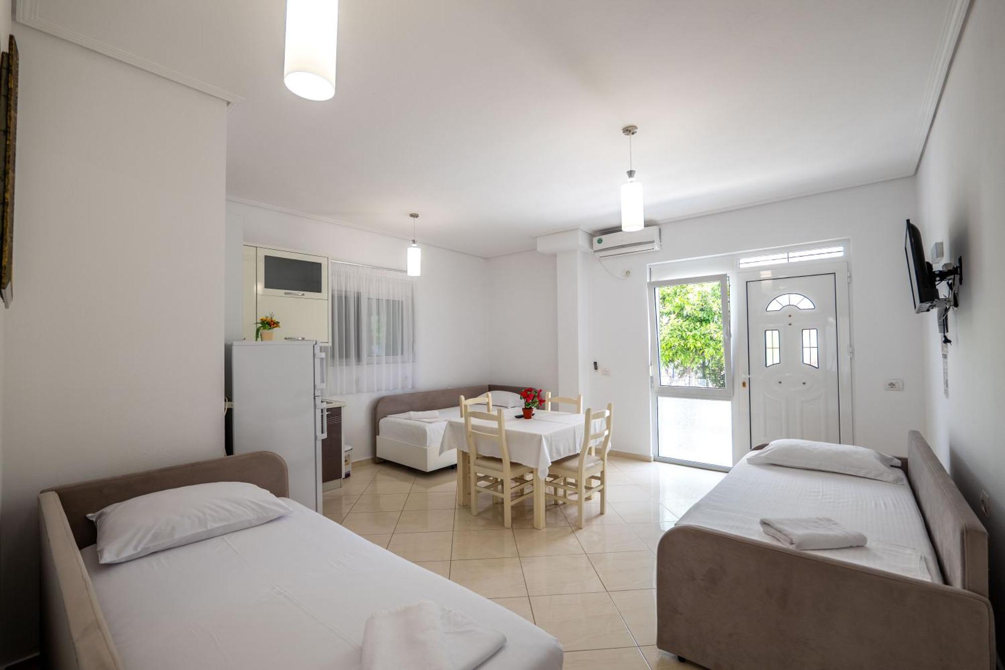 Apartments Margarita 卡萨米尔 外观 照片
