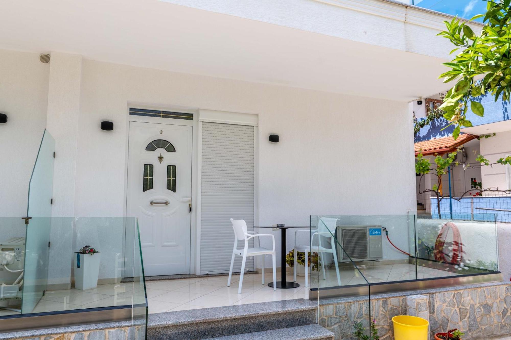 Apartments Margarita 卡萨米尔 外观 照片