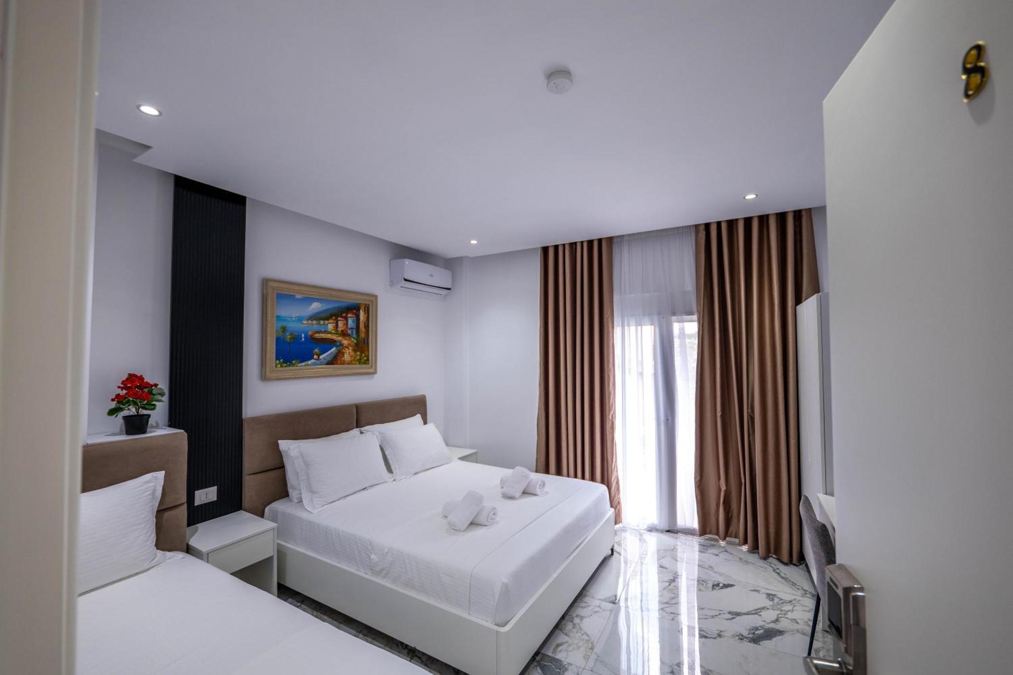 Apartments Margarita 卡萨米尔 外观 照片